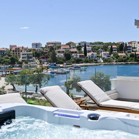 Villa Rozana - Beachfront Wellness Retreat Seget Vranjica Exterior photo