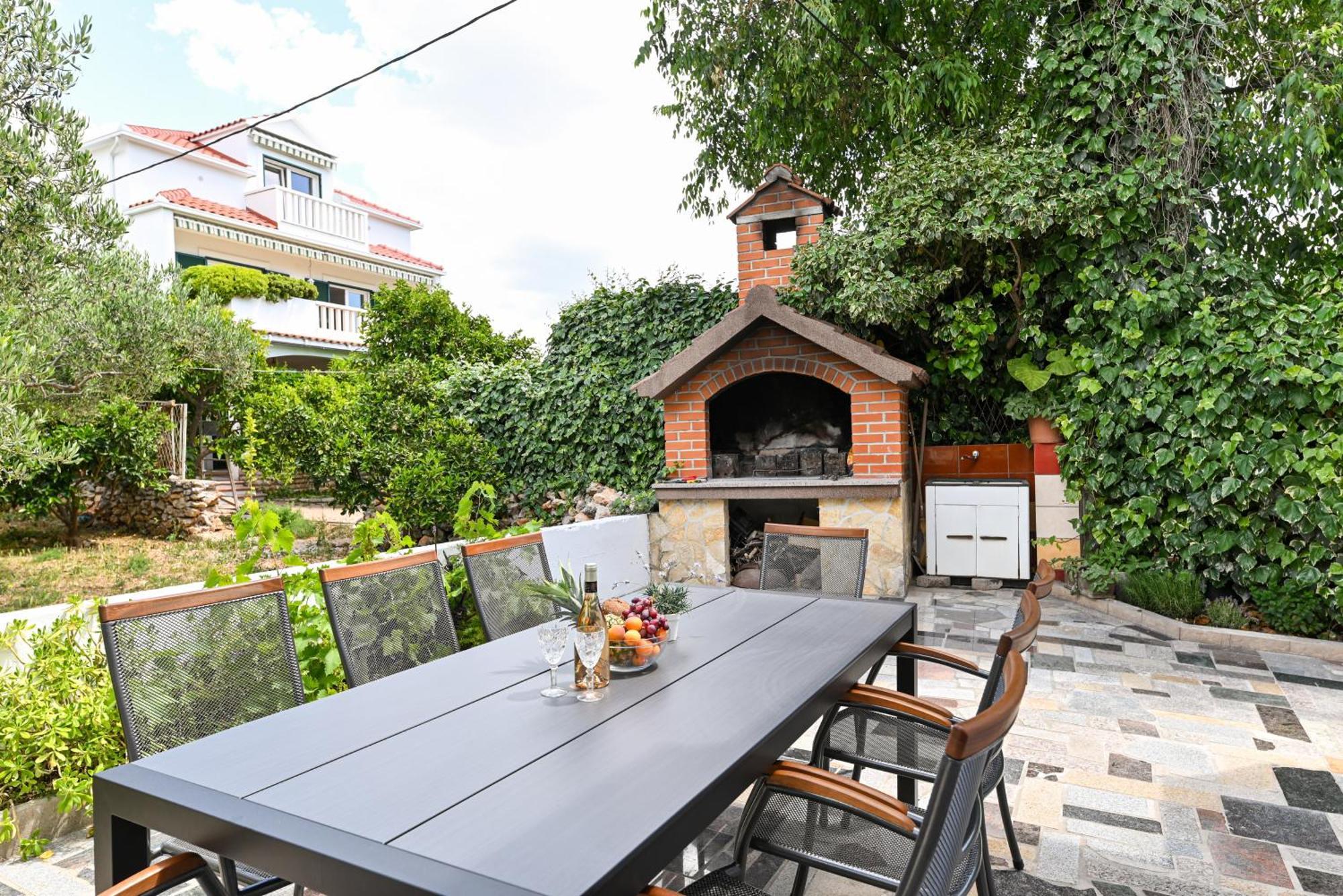 Villa Rozana - Beachfront Wellness Retreat Seget Vranjica Exterior photo