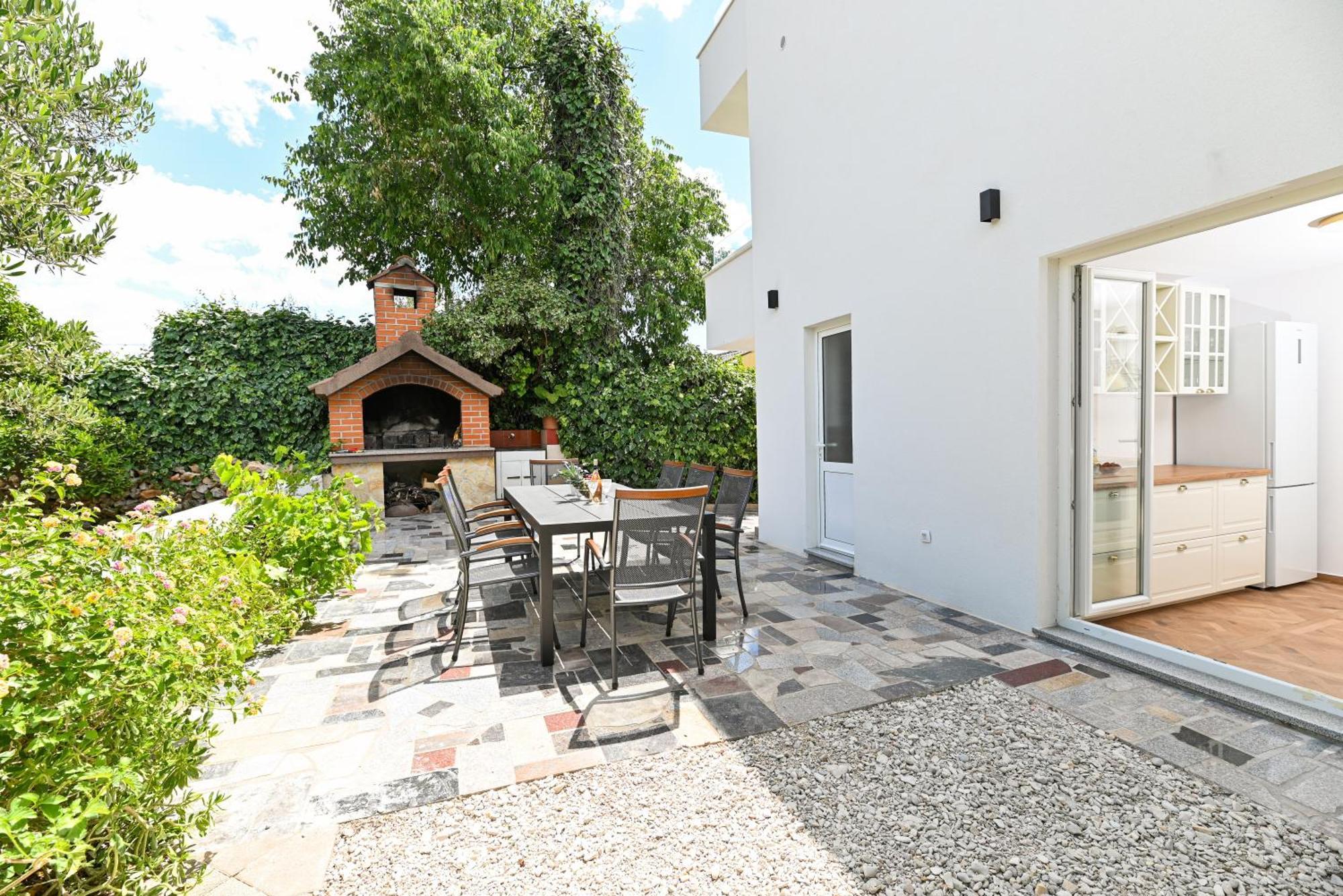 Villa Rozana - Beachfront Wellness Retreat Seget Vranjica Exterior photo