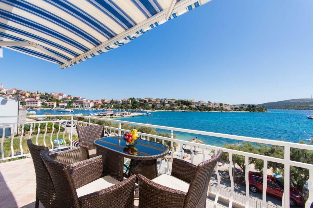Villa Rozana - Beachfront Wellness Retreat Seget Vranjica Exterior photo